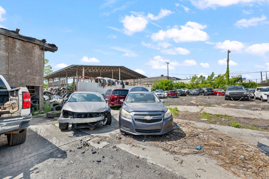 More Photos Of 11435 Schaefer Hwy, Detroit Warehouse For Sale