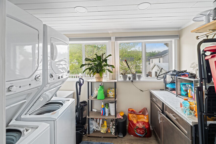 More Photos Of 217 W 28th St, Buena Vista Apartments For Sale