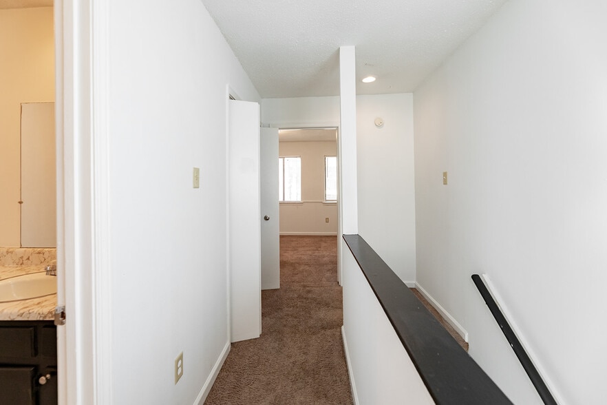 More Photos Of 2780 Raleigh-Lagrange Rd, Memphis Apartments For Sale