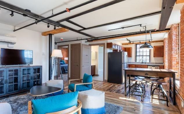 More Photos Of 58 Pomfret St, Putnam Apartments For Lease