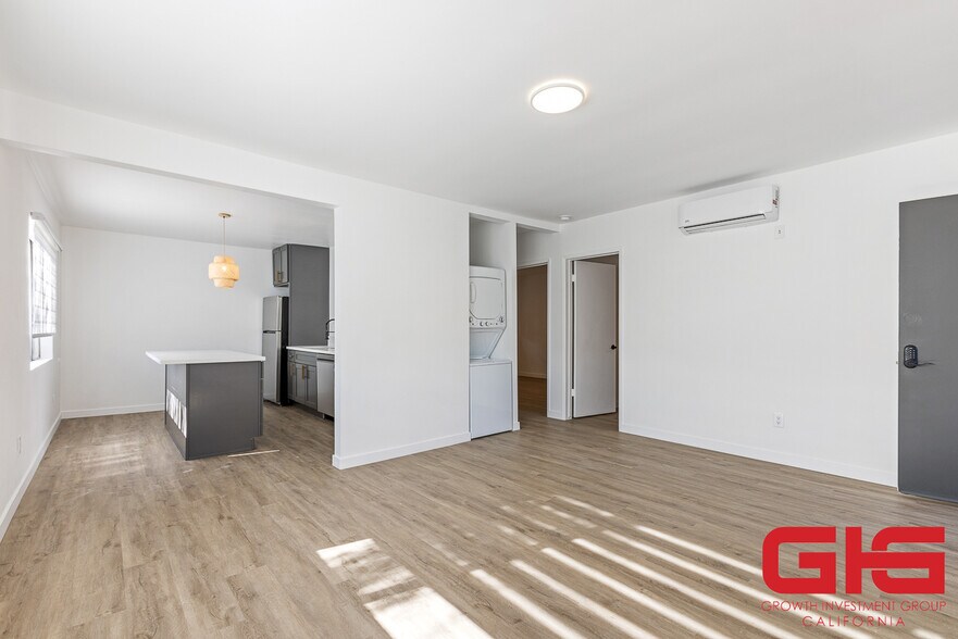 More Photos Of 521 E Live Oak Ave, Arcadia Apartments For Sale