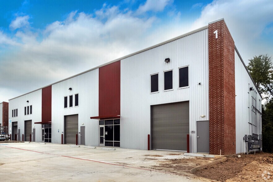 More Photos Of 22131 Rothwood Rd, Spring Unknown For Lease