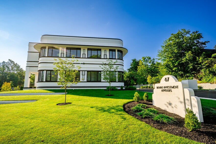 More Photos Of 47 Main St, Sparta Office For Lease