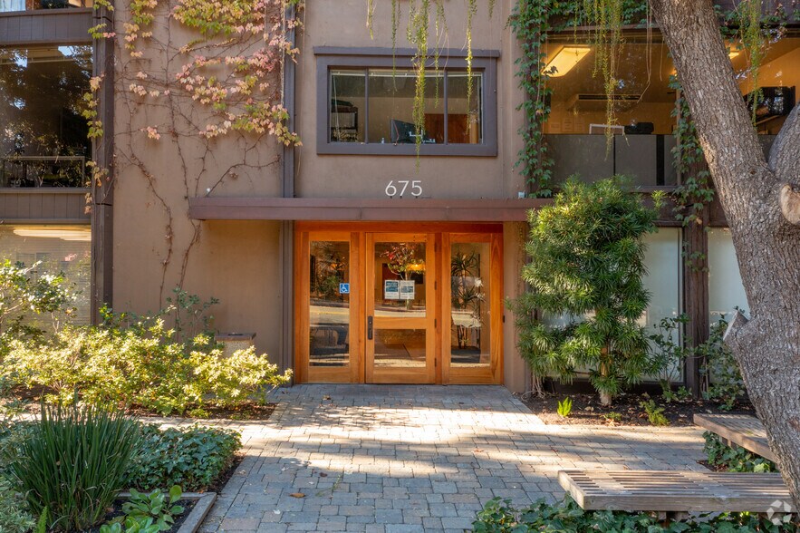 More Photos Of 675 Hartz Ave, Danville Office For Sale