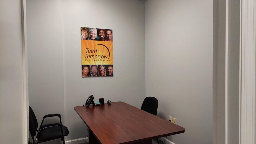 More Photos Of 33 Basin Rd, West Hurley Medical For Lease