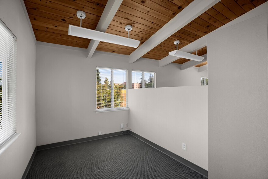 More Photos Of 3000 Cleveland Ave, Santa Rosa Office For Sale