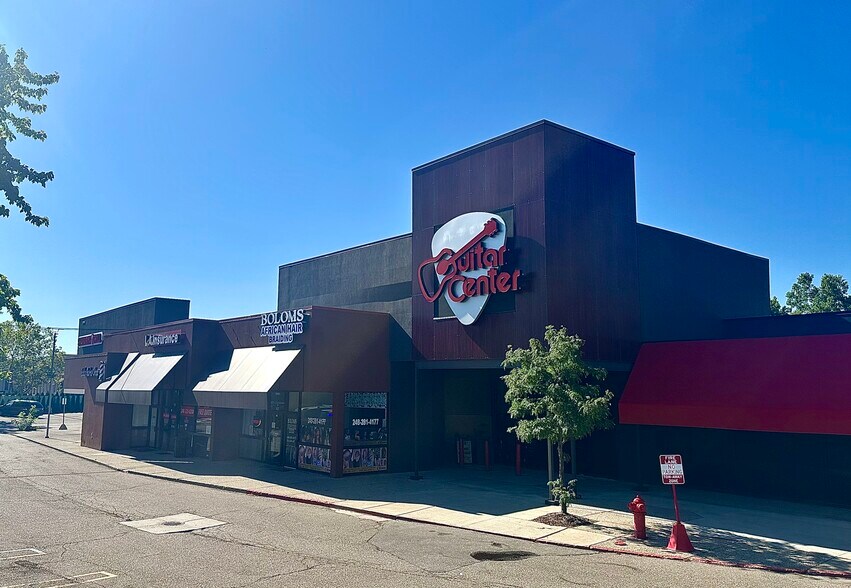 Primary Photo Of 29555 Northwestern Hwy, Southfield Storefront For Sale