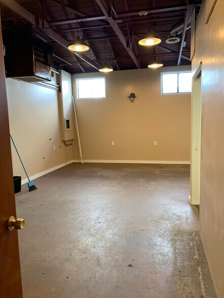 More Photos Of 3323 Lime Ave, Long Beach Office For Sale