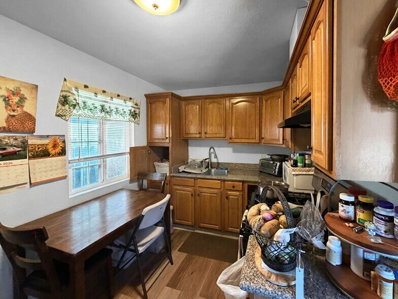 More Photos Of 204 Sunset Blvd, Hayward Apartments For Sale