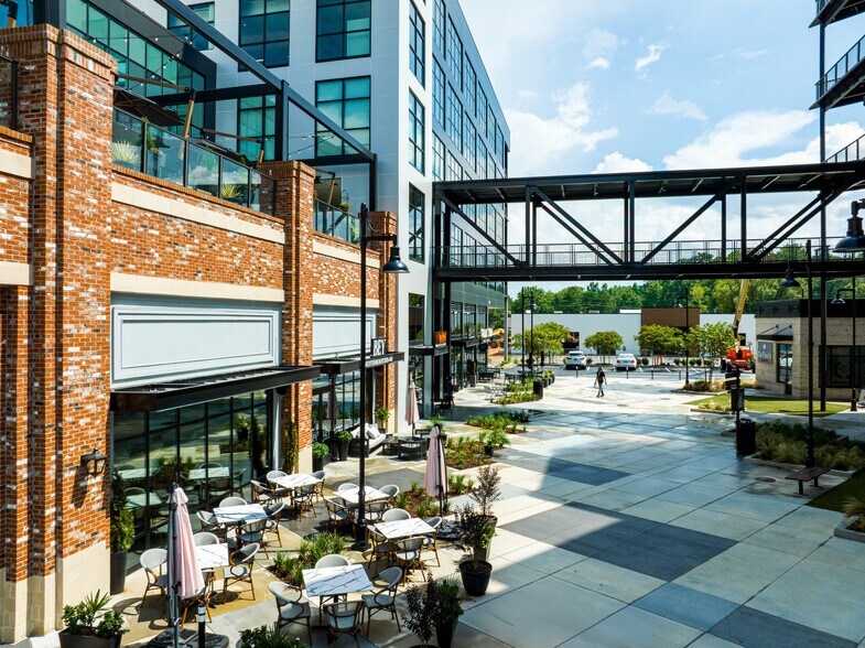 More Photos Of 1037 Alpharetta St, Roswell Unknown For Lease