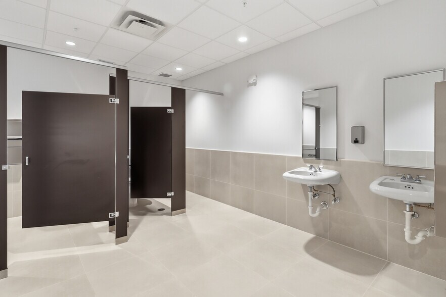 More Photos Of 3416 W Lake Mary Blvd, Lake Mary Medical For Lease