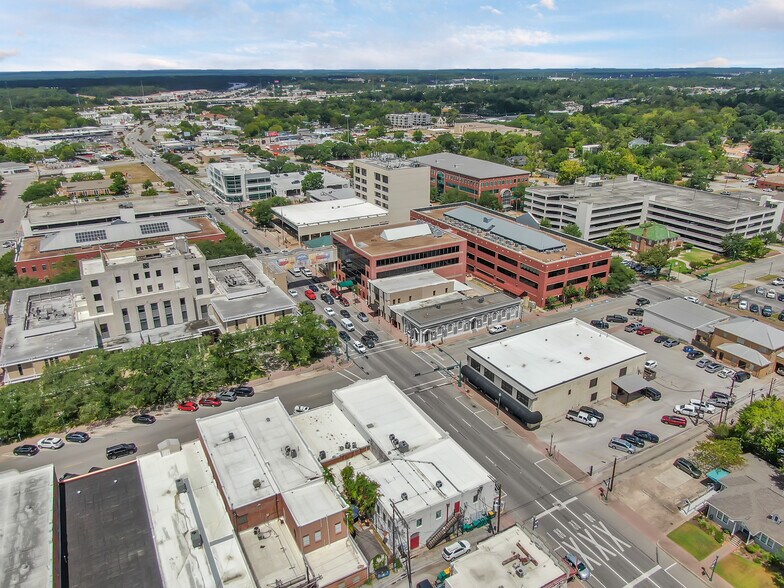More Photos Of 336 N Main St, Conroe Office For Sale
