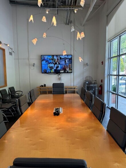 More Photos Of 1123 Zonolite Rd NE, Atlanta Loft Creative Space For Lease