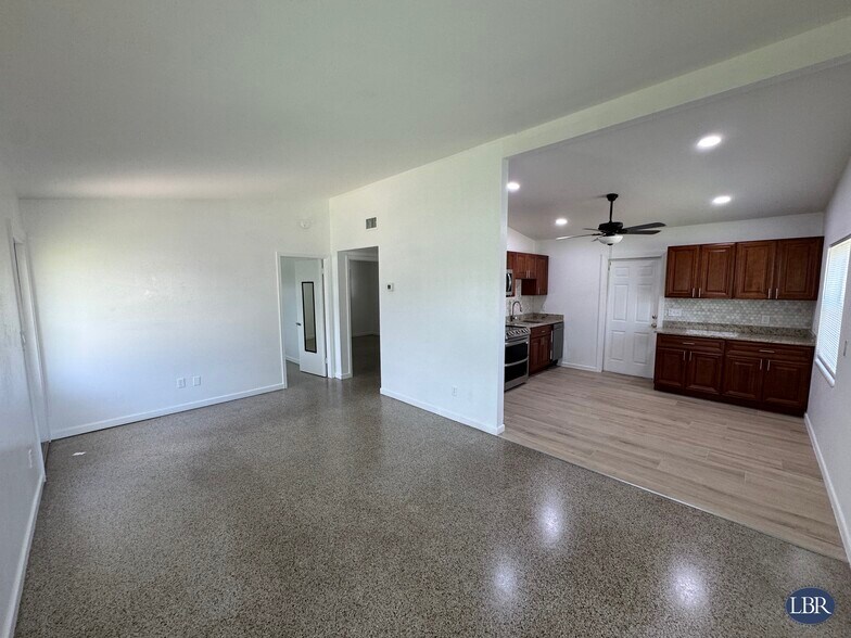 More Photos Of 1809 Highland Ave, Melbourne Multifamily For Sale