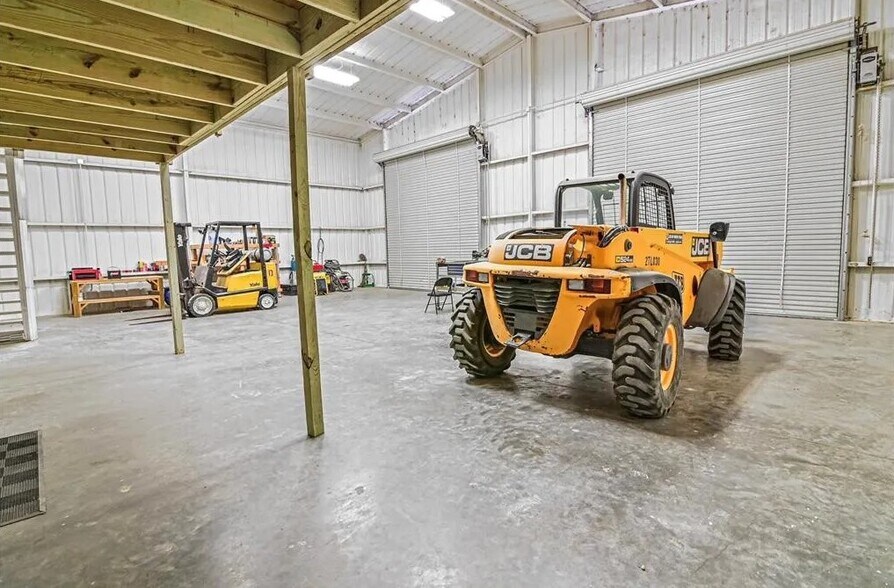 More Photos Of 9504 W County Road 60, Midland Warehouse For Sale