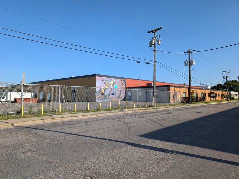 Primary Photo Of 860 Vandalia St, Saint Paul Industrial For Sale