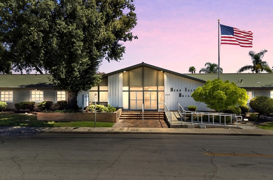 More Photos Of 2920 H St, Bakersfield Medical For Lease