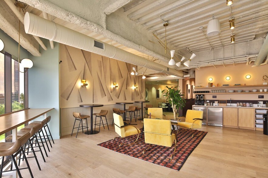 More Photos Of 8200 Wilshire Blvd, Beverly Hills Medical For Lease