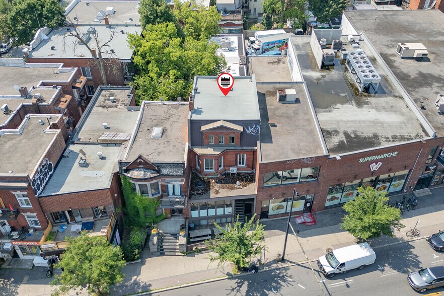 More Photos Of 5220 Av Du Parc, Montréal Office For Sale