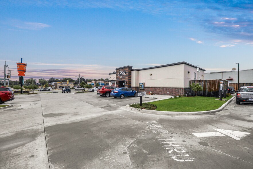 More Photos Of 2448 SE Washington Blvd, Bartlesville General Retail For Sale