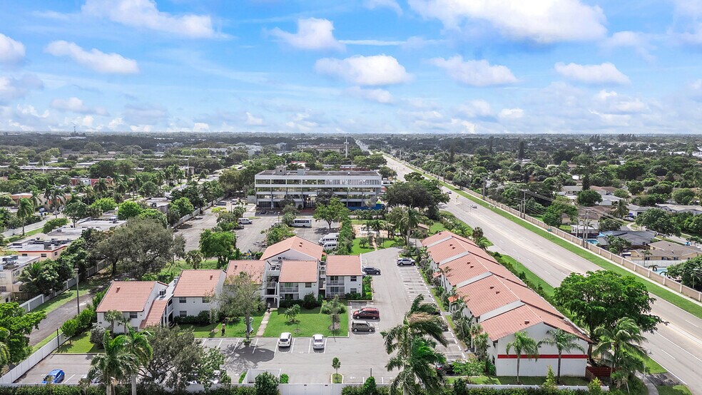 More Photos Of 700-728 SW 81st Ter, North Lauderdale Apartments For Sale