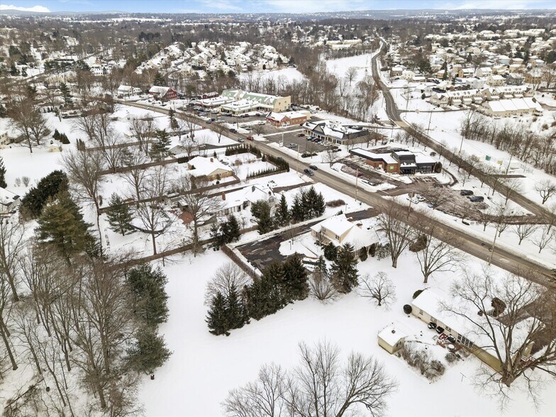 More Photos Of 326 Main St, Harleysville Office For Sale