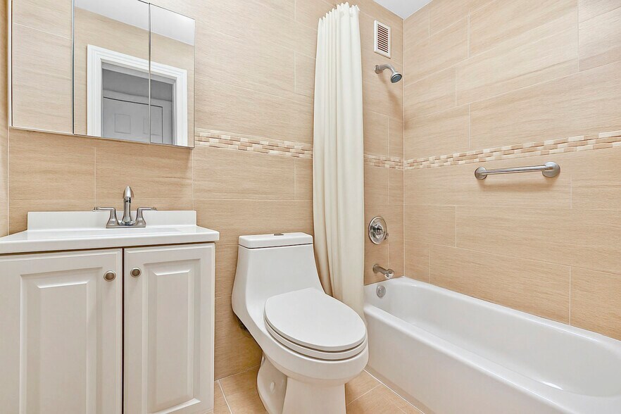 More Photos Of , Brooklyn General Retail For Sale