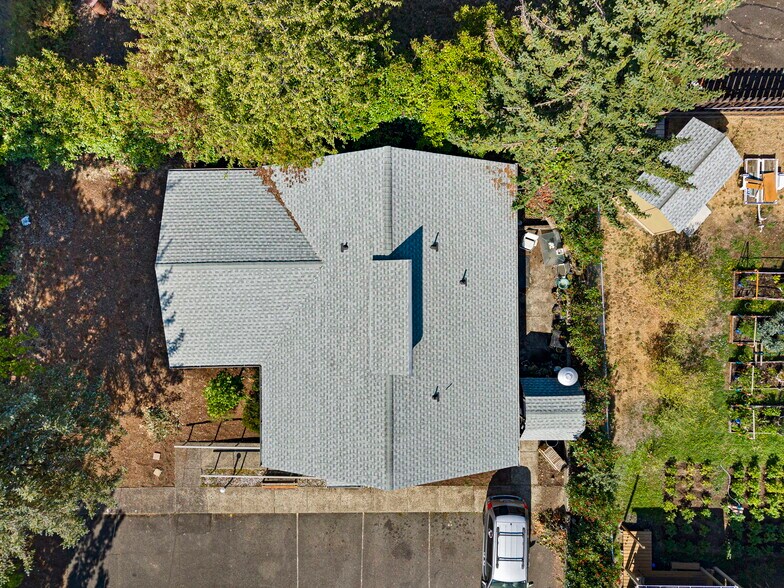 More Photos Of 92 NW Glenhart Ave, Winston Freestanding For Sale