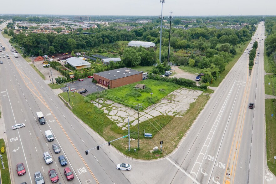 More Photos Of 20817 N Quentin Rd, Kildeer General Retail For Sale