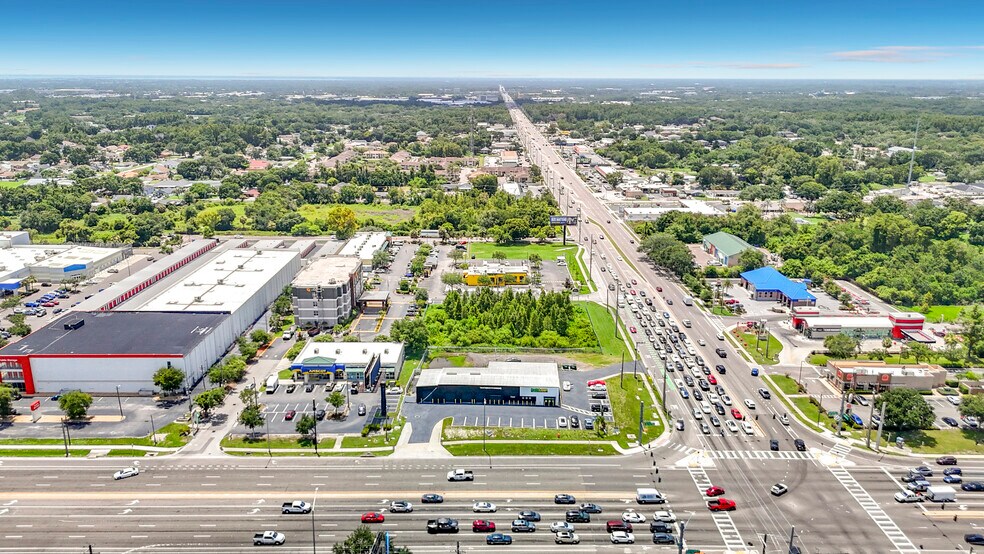 More Photos Of 8338 N Dale Mabry Hwy, Tampa Showroom For Sale