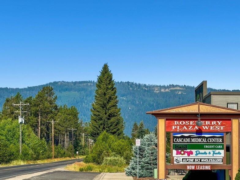 More Photos Of 454 Roseberry rd, Donnelly Storefront Retail Office For Lease