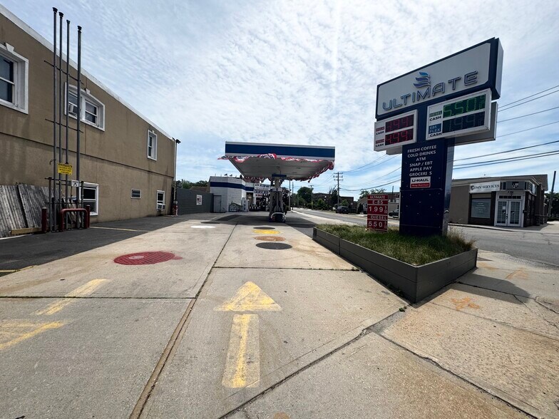 More Photos Of 270 W Main St, Patchogue Service Station For Sale