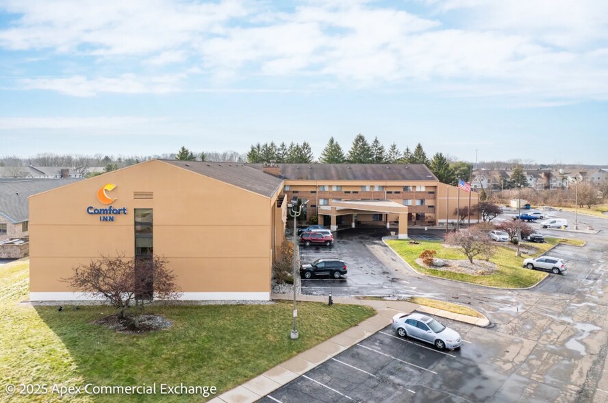 More Photos Of 525 N Canal Rd, Lansing Hotel For Sale