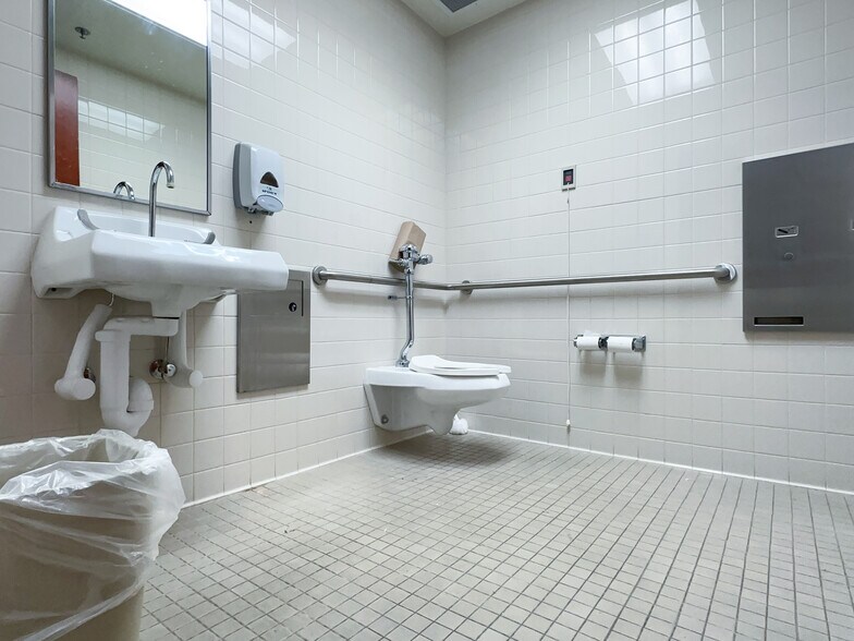 More Photos Of , Merritt Island Office For Sale