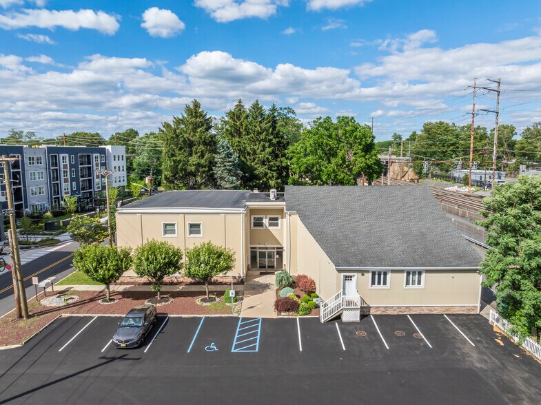More Photos Of 37 Station Dr, Princeton Junction Office For Sale