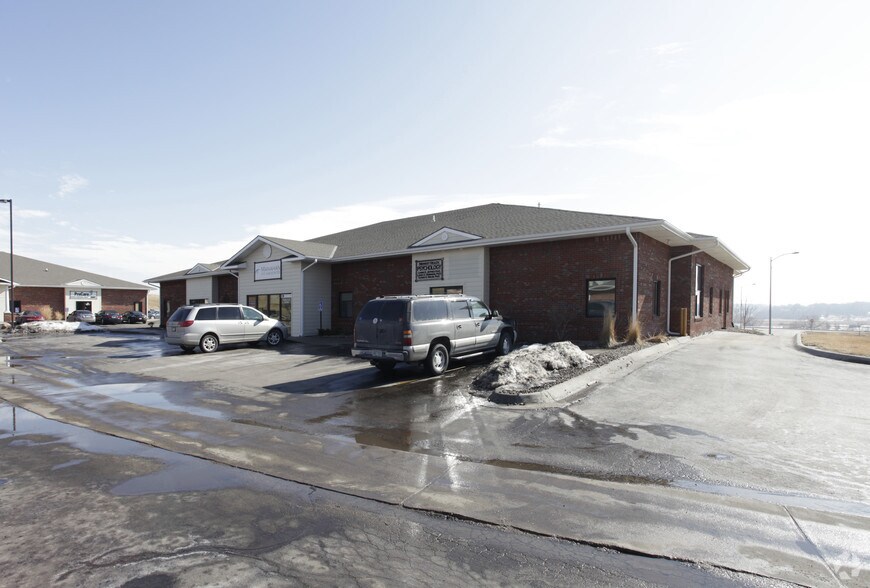 More Photos Of 535 Fortune Dr, Papillion Medical For Lease