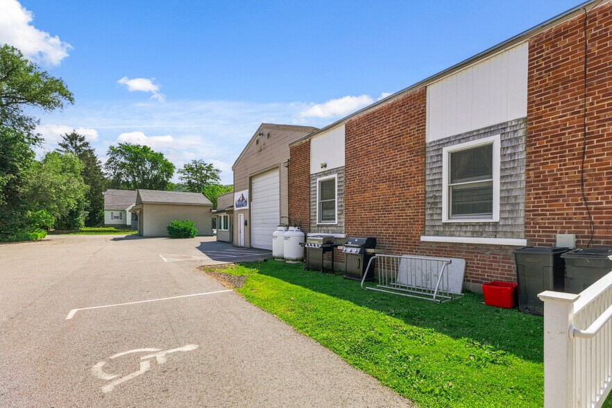 More Photos Of 36 Carpenter Street St, Keene Office For Sale