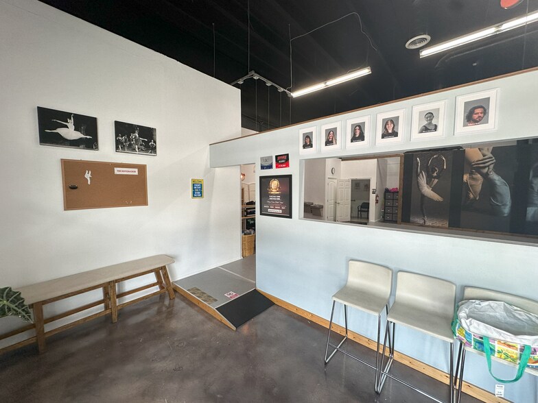 More Photos Of 9200-9228 SW 156th St, Miami Storefront For Lease