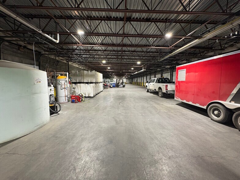 More Photos Of 431 E 104th Ave, Anchorage Truck Terminal For Lease