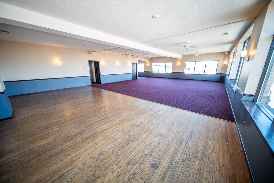 More Photos Of 100 Sibley St, Hastings Restaurant For Sale