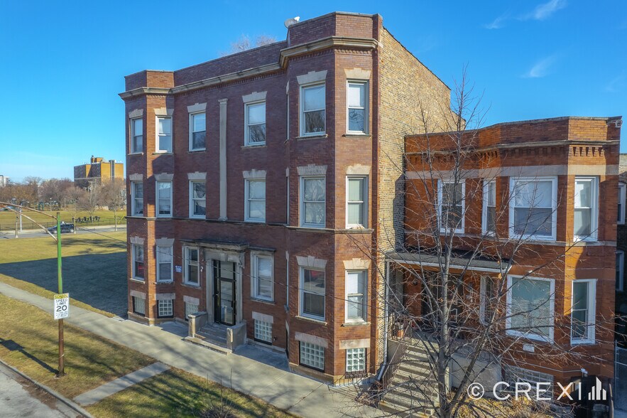 More Photos Of , Chicago Multifamily For Sale