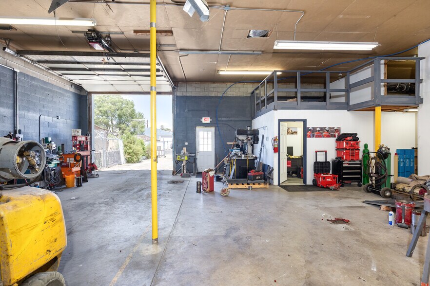More Photos Of 450 S 4th St, Elko Warehouse For Lease