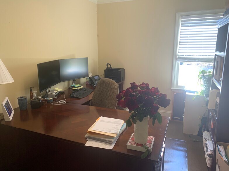 More Photos Of 1165 Cedar Shoals Dr, Athens Loft Creative Space For Sale