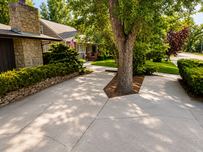 More Photos Of 1229 Poly Dr, Billings Apartments For Sale