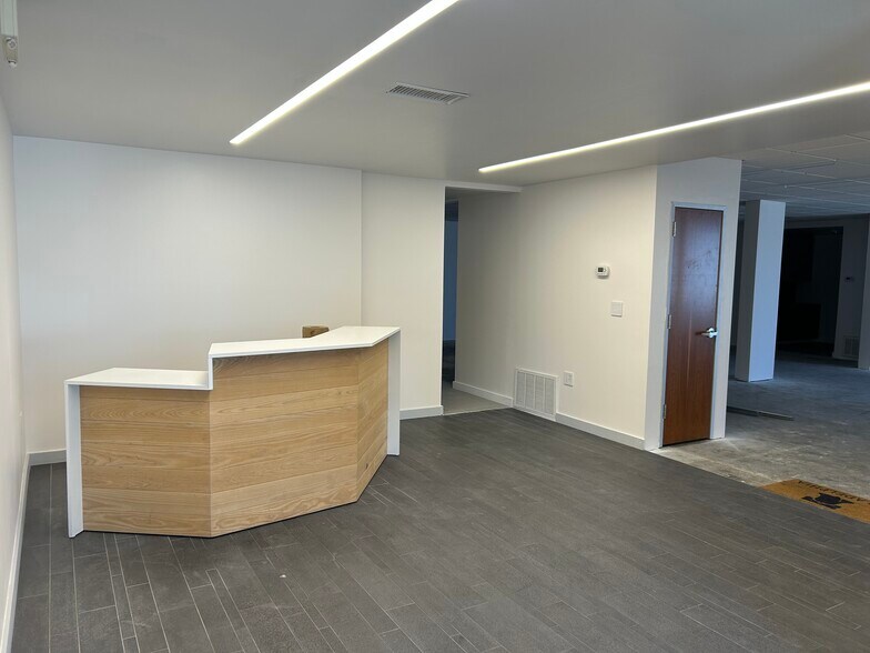 More Photos Of 5275 Broadway, Oakland Office For Lease