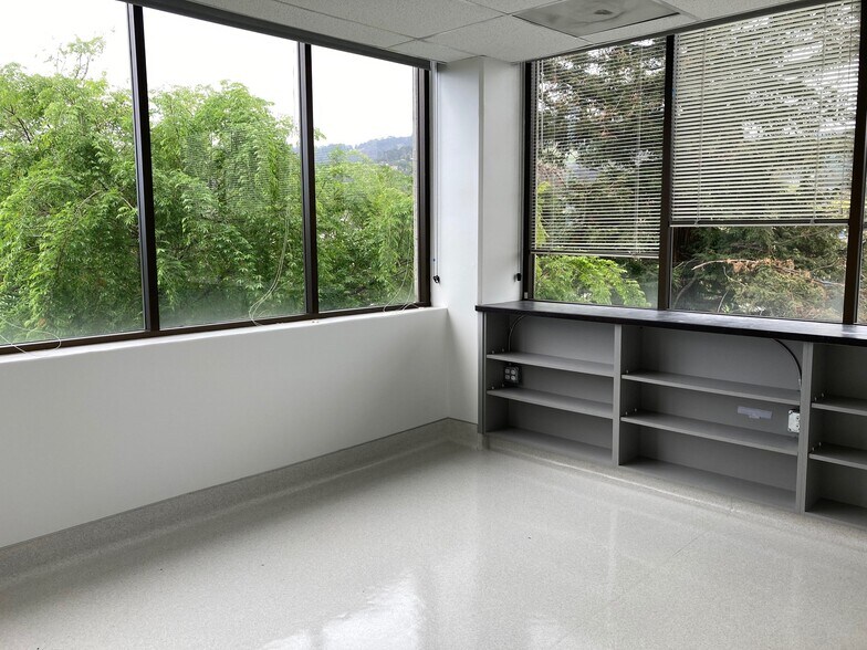 More Photos Of 2999 Regent St, Berkeley Medical For Lease