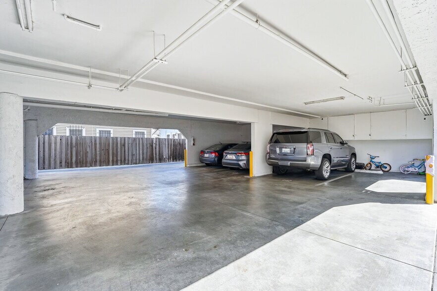 More Photos Of 755 Gaviota Ave, Long Beach Apartments For Sale