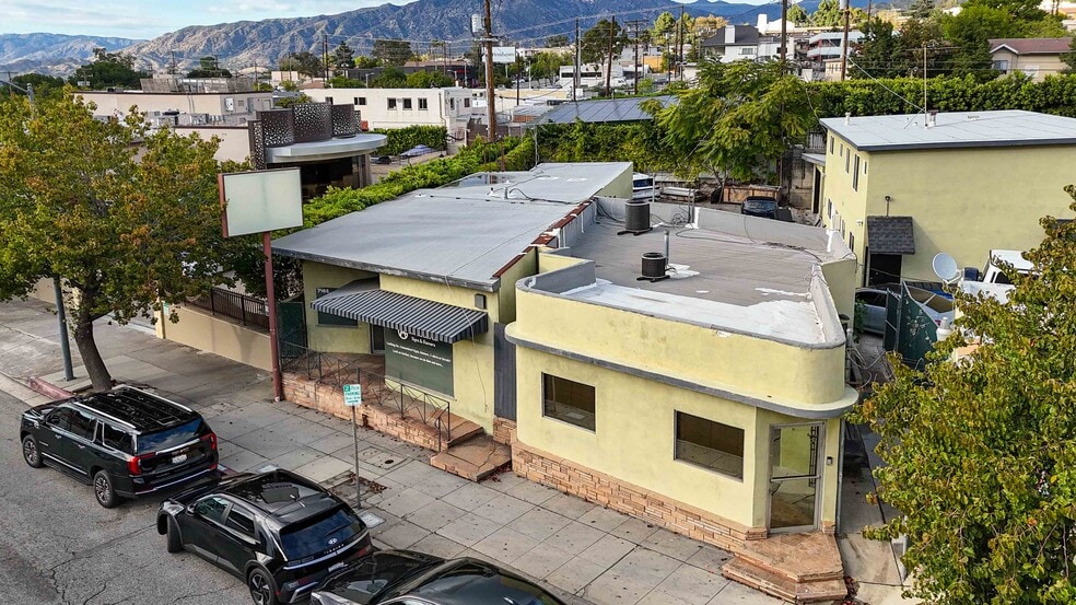 More Photos Of , Tujunga Unknown For Sale