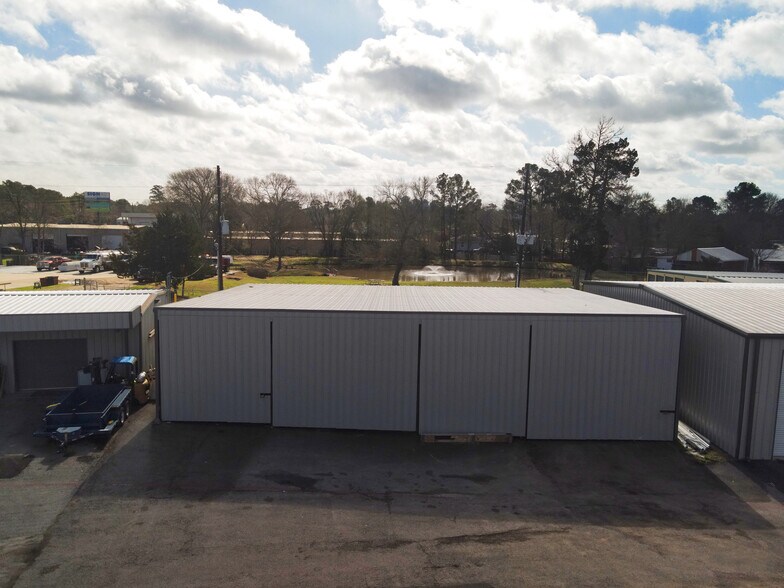 Primary Photo Of 35423 SH 249, Suite G, Pinehurst Self Storage For Lease