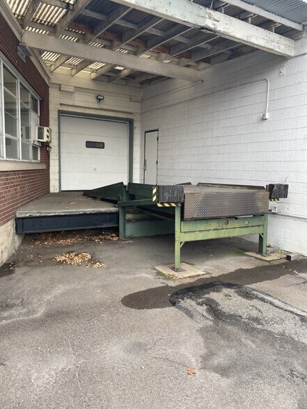 More Photos Of 43 Conyngham Ave, Wilkes Barre Distribution For Lease